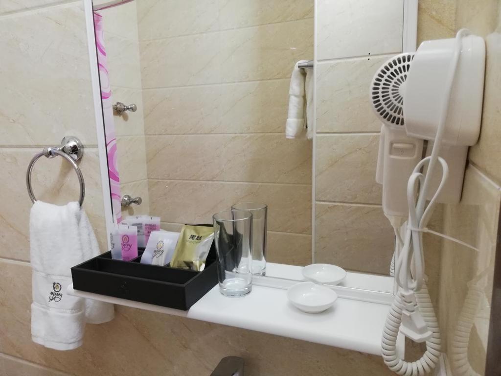 Park Hotel Al Bustan Shymkent Exterior foto